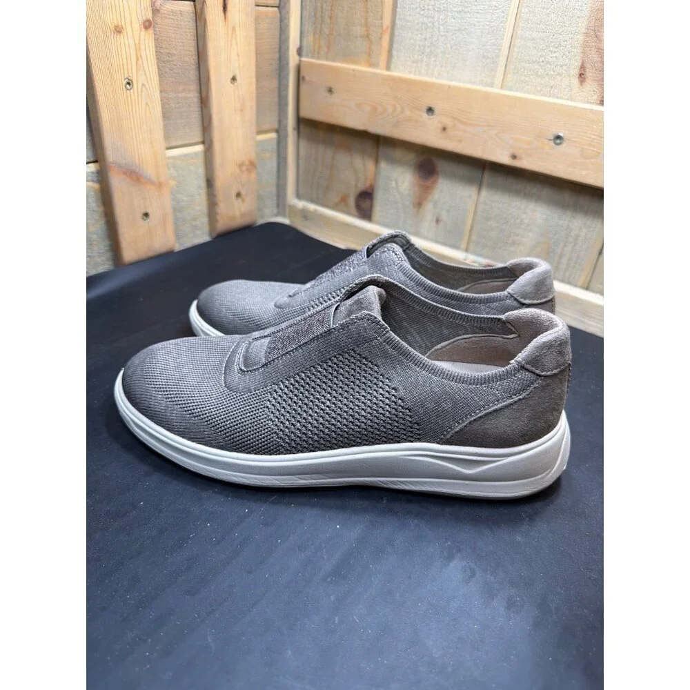 Bzees Size 9 Trophy Womens Slip-On Sneakers Morel Taupe Stretch